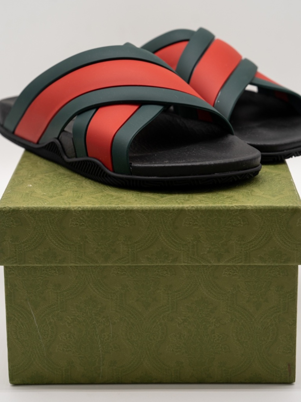 Gucci Women's Black Slide Sandals Cross Striped Red Web Rubber size 40eu 10 US - Picture 11 of 11